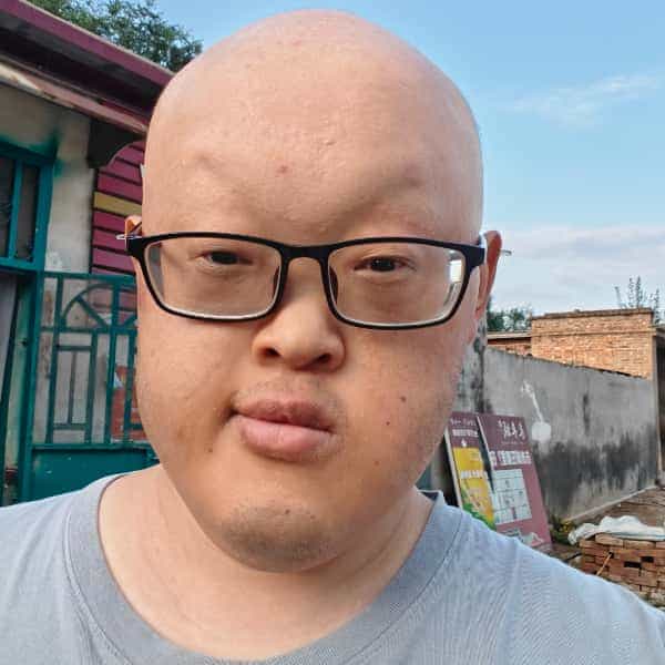 28岁岁山东单身帅哥 - 南宁吉缘网
